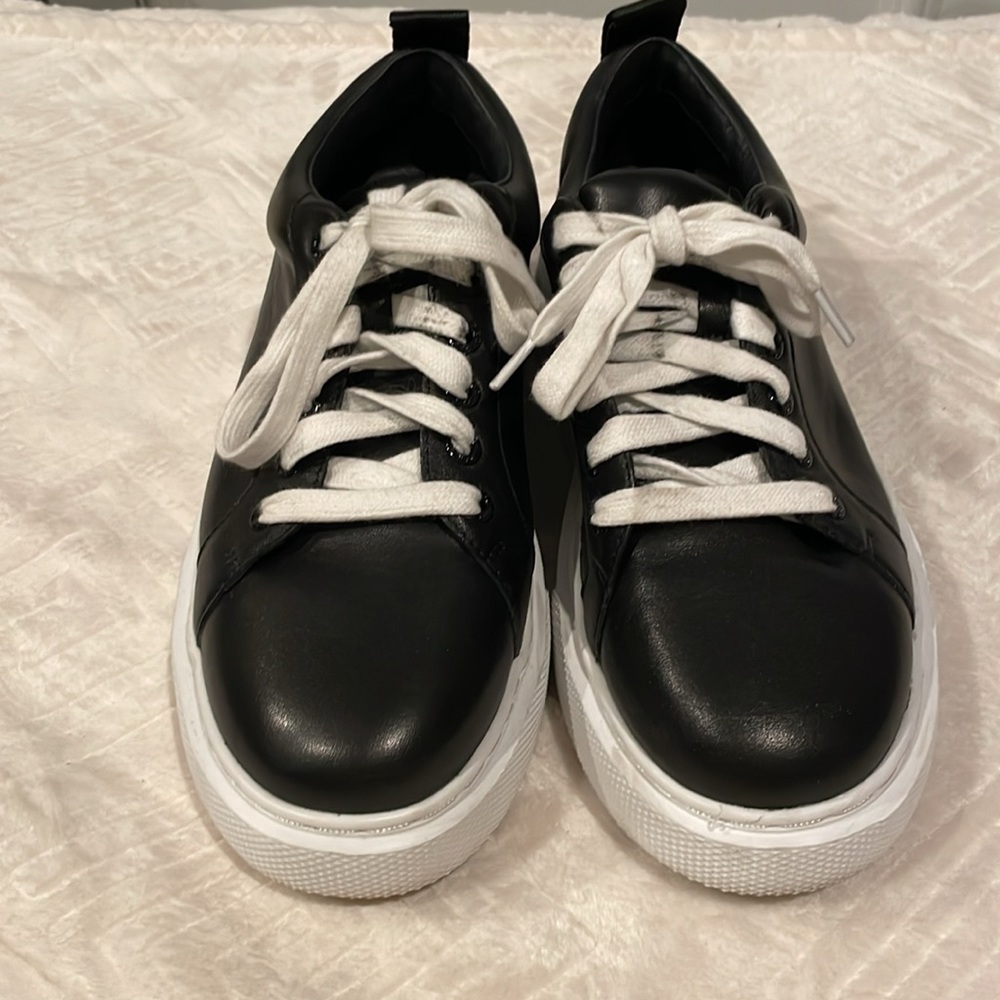 J SLIDES Shoes - Picture 3 of 3